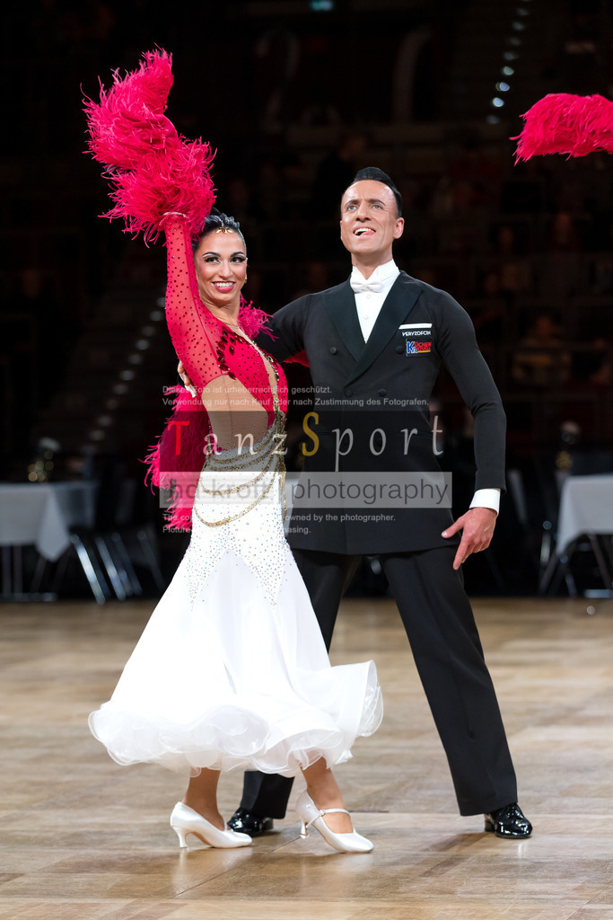 20241109_DM-Formationen_Vorrunde_2374 | Tanzsportbilder, Standardtanz, Lateintanz, WDSF, DTV, LTVB, dancecomp, goc, hessen tanzt, blaues band der spree, walzer, tango, wiener walzer, slowfox, quickstepp, samba, rumba, cha-cha-cha, paso doble. jive, hd-kroft photography, turniertanzsport