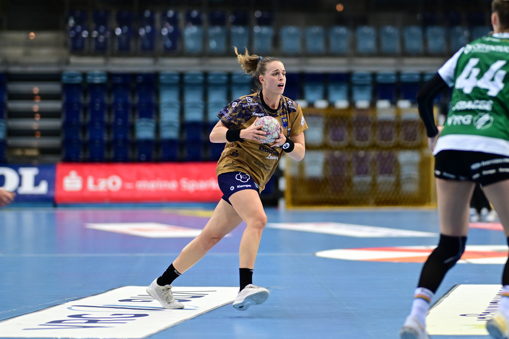 Handball I Frauen I Saison 2025-2026 I 1. HBF I 5. Spieltag I VfL Oldenburg - Buxtehuder SV | Der Sportfotograf. - Realisiert mit Pictrs.com
