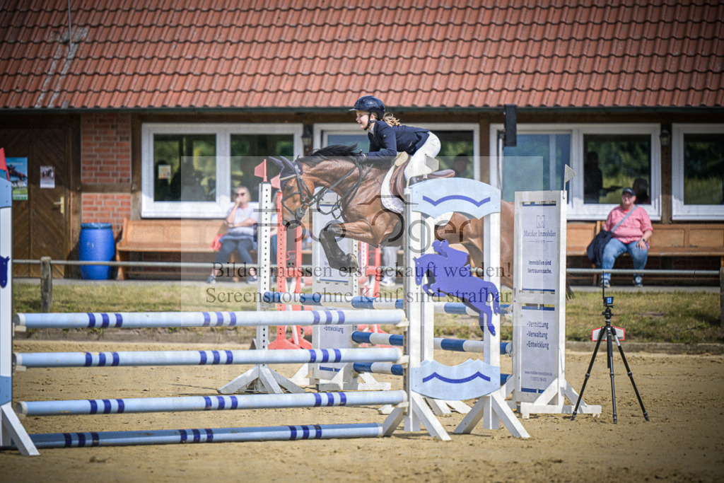DOS_4950 | Entdecke hochwertige Reitturnierfotos von Foto Oger. Professionell, emotional und authentisch – jetzt Lieblingsmomente im Shop bestellen.Deutschlandweite Turnierfotografie. - Realisiert mit Pictrs.com
