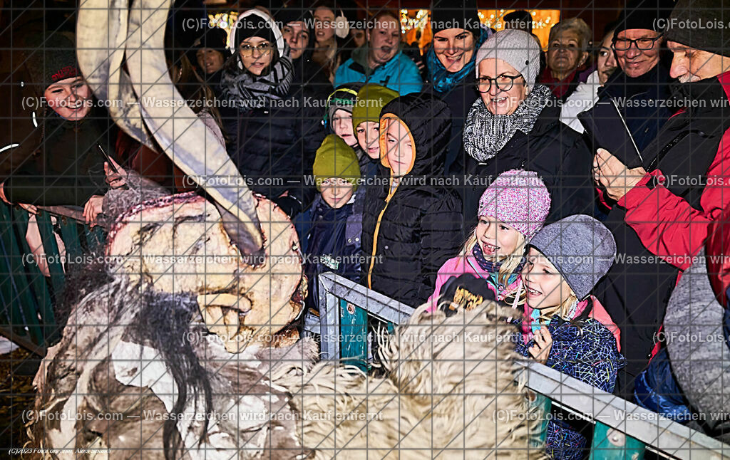 ALP5221_WIESELBURGER ADVENT_Perchtenlauf | (C)FotoLois.com, Alois Spandl, WIESELBURGER ADVENT, Perchtenlauf, So 10. Dez. 2023.