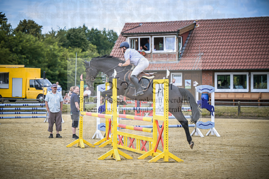DOS_0682 | Entdecke hochwertige Reitturnierfotos von Foto Oger. Professionell, emotional und authentisch – jetzt Lieblingsmomente im Shop bestellen.Deutschlandweite Turnierfotografie. - Realisiert mit Pictrs.com