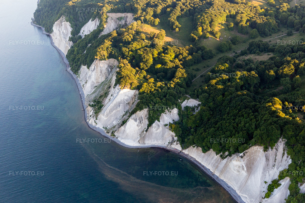 Vue aérienne: Vue de la ville à Borre dans le département Sjaelland, Danemark. Photo: IMG_108666.jpg prise le 04/07/2018 par Werner Riehm/FLY-FOTO.euRésolution de l'original: 5472 x 3648 px