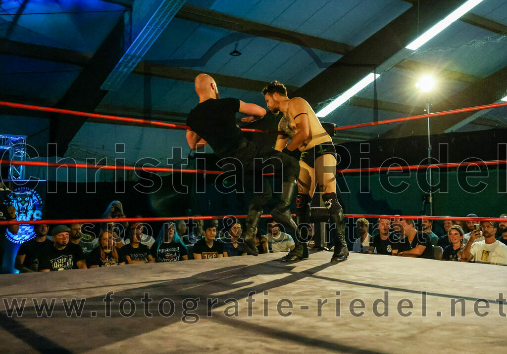 2023-08-12_159_EWS_Wrestling_ERDING | Erding, Deutschland, 12.08.2023:
Wrestling, Saison 2023, EWS Wrestling ERDING

Foto: Christian Riedel / fotografie-riedel.net