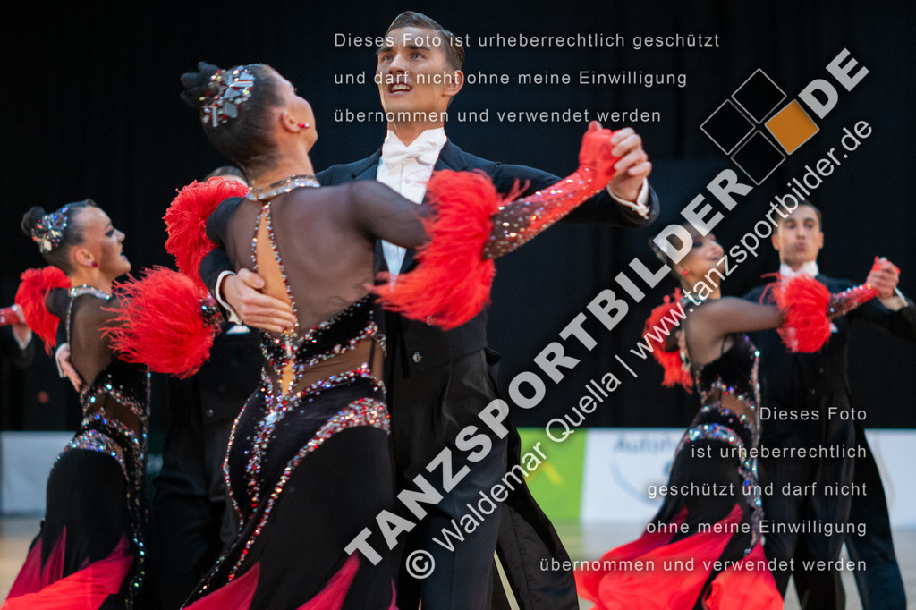 20250118-11927 | Hier finden Sie Tanz Bilder vom Latein und Standard Formationen tanzen. Sportbilder vom Tanzsport. Schöne Fotos und von Weltmeisterschaft, Europameisterschaft, Bundesliga, Regionalliga, Oberliga und Landesliga sowie von GOC Stuttgart, DanceComp, WM Bremen