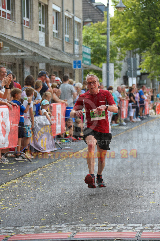 220625_1700_EX1_5746 | Sportfotografie im Rhein-Sieg Kreis, Köln, Bonn, NRW, Rheinland Pfalz, Hessen, etc. Unser Tätigkeitsfeld umfasst den Laufsport vom Volkslauf über den Marathon, Duathlon, Triathon bis zum Ultralauf wie Kölnpfad Ultra oder Schindertrail.