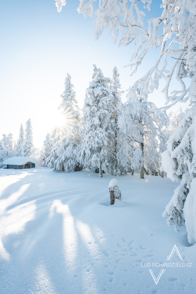 Fotografie_Leo_Schindzielorz_SE_Winter_Elooa_PolarArcticAdventure_20230222_A7400199_org | Atmosphärische Landschaftsbilder & Drohnenaufnahmen aus dem Allgäu, Tirol, Südtirol & der Schweiz – ideal für Leinwanddrucke & zur stilvollen Raumgestaltung. - Realisiert mit Pictrs.com
