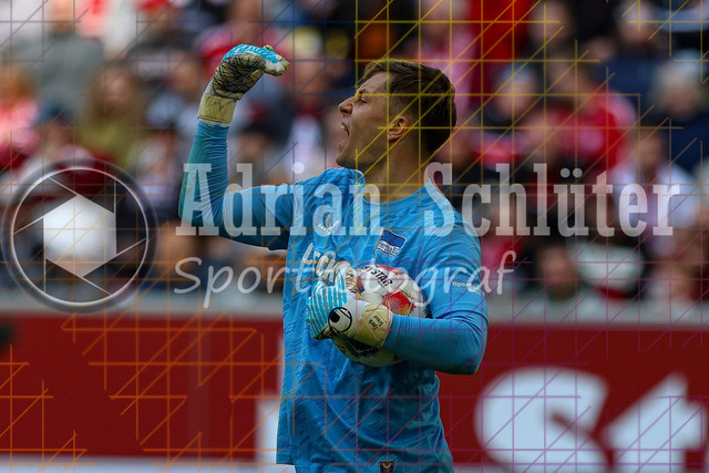 22.03.2026, GER, Fussball, Herren, 2. BL, Saison 2025/2026, Fortuna Düsseldorf - Hertha BSC Berlin | Tjark Ernst (Hertha) gestikuliert, Gestik 