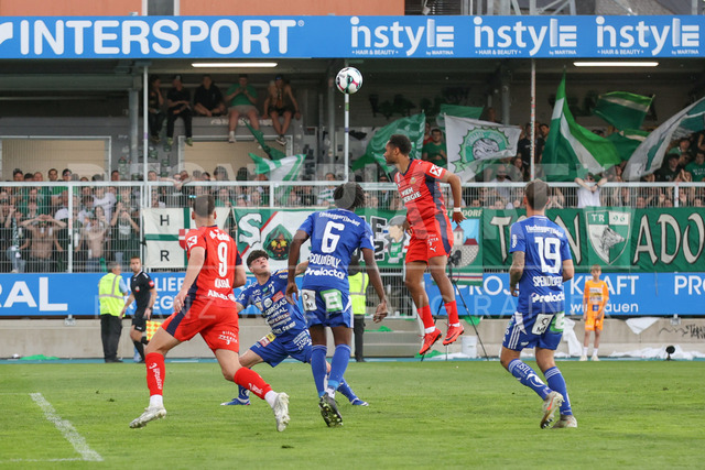 TSV Egger Glas Hartberg vs SK Rapid Wien – Championship Group    | Hartberg, Austria, 19.Apr.26 - SOCCER - ADMIRAL Bundesliga, TSV Egger Glas Hartberg vs SK Rapid Wien. The image shows game action. 