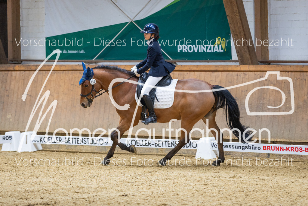 Sth-LPO25-A-Dr-114 | MomenTaufnahmen Pferdesportfotos