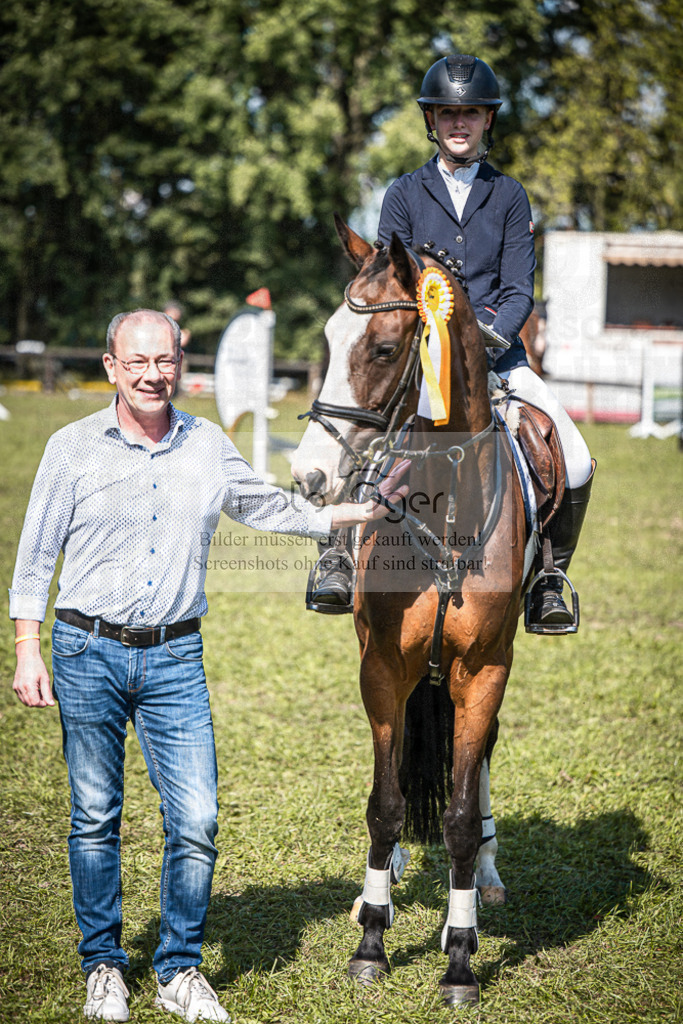 Z63_0019 | Entdecke hochwertige Reitturnierfotos von Foto Oger. Professionell, emotional und authentisch – jetzt Lieblingsmomente im Shop bestellen.Deutschlandweite Turnierfotografie. - Realisiert mit Pictrs.com