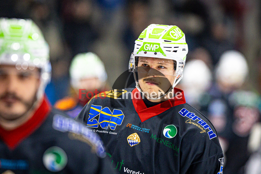 Peißenberg MINERS gegen ESV Burgau 2000 | Eishockey Bayernliga 2025/26 Vorrunde 21. Spieltag, Peißenberg MINERS gegen ESV Burgau 2000, 20251226,Florian HÖFLER (MINERS 14) Portrait,2025-12-26 in Peißenberg (flatbuy Arena Peißenberg), Florian HÖFLER (MINERS 14)Copyright: WolfgangxLindner www.foto-lindner.de