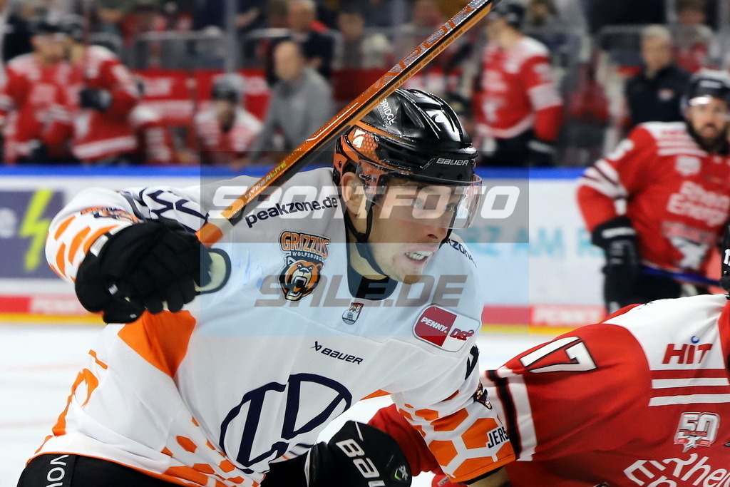 Valentino Klos - WOB | Valentino Klos - WOB - Realisiert mit Pictrs.com