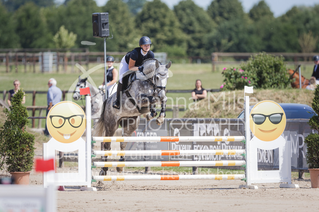 220612_LüPfSpTa_Stil-A2-336 | Lützower Pferdesporttage
Stilspringprüfung Kl.A** geschlossen
12.06.2022