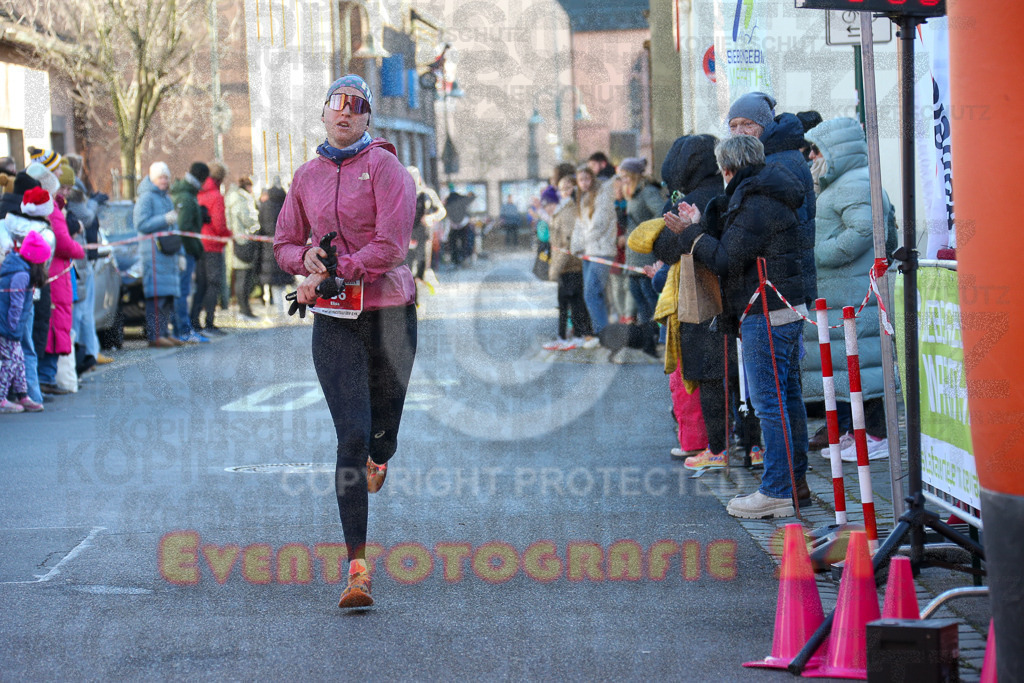 241201_1221_EX1_1813 | Sportfotografie im Rhein-Sieg Kreis, Köln, Bonn, NRW, Rheinland Pfalz, Hessen, etc. Unser Tätigkeitsfeld umfasst den Laufsport vom Volkslauf über den Marathon, Duathlon, Triathon bis zum Ultralauf wie Kölnpfad Ultra oder Schindertrail.