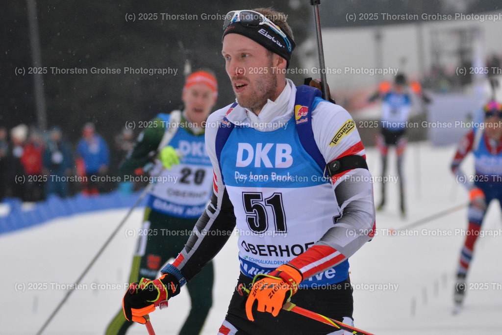 IBU WC Biathlon Oberhof 2018 | LANDERTINGER Dominik (AUT) im Ziel (Platz 33); IBU WC Biathlon Oberhof 2018, 12,5 km Verfolgung der Männer am 06.01.2018 in der DKB Ski Arena in Oberhof, (Deutschland) - Realisiert mit Pictrs.com