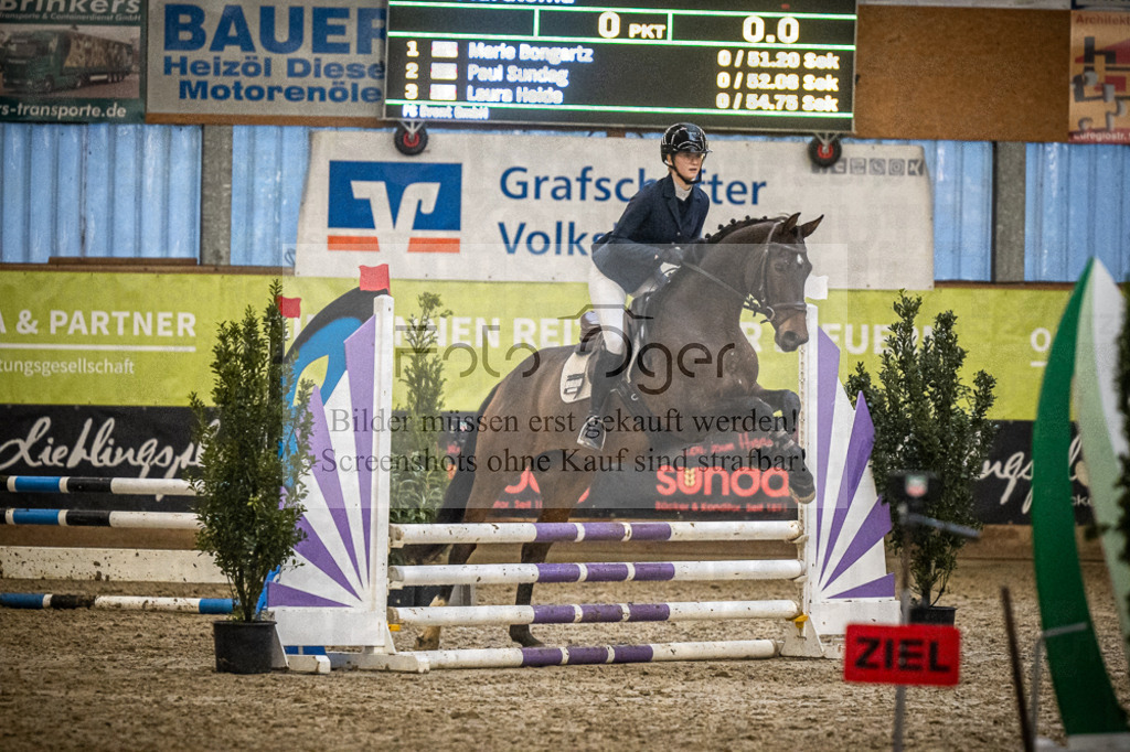 DOS_0352 | Entdecke hochwertige Reitturnierfotos von Foto Oger. Professionell, emotional und authentisch – jetzt Lieblingsmomente im Shop bestellen.Deutschlandweite Turnierfotografie. - Realisiert mit Pictrs.com