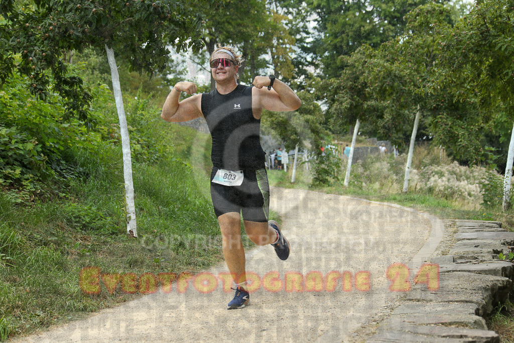 250824_1519_EX1_8783 | Sportfotografie im Rhein-Sieg Kreis, Köln, Bonn, NRW, Rheinland Pfalz, Hessen, etc. Unser Tätigkeitsfeld umfasst den Laufsport vom Volkslauf über den Marathon, Duathlon, Triathon bis zum Ultralauf wie Kölnpfad Ultra oder Schindertrail.