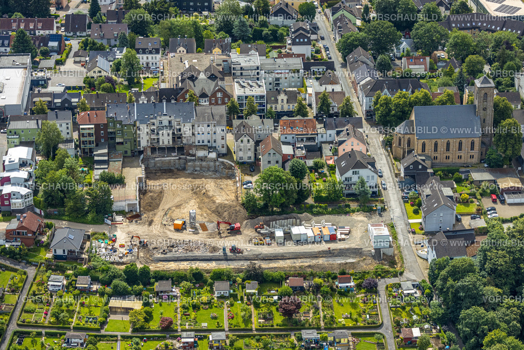 Bochum240700943 | Luftbild, evang. Christuskirche, neben der Kirche Baustelle an der Hilligenstraße, Wohngebiet, Linden, Bochum, Ruhrgebiet, Nordrhein-Westfalen, Deutschland