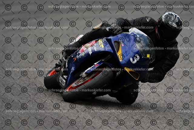 25bt02-1015 | markuskiefer.com - Realisiert mit Pictrs.com