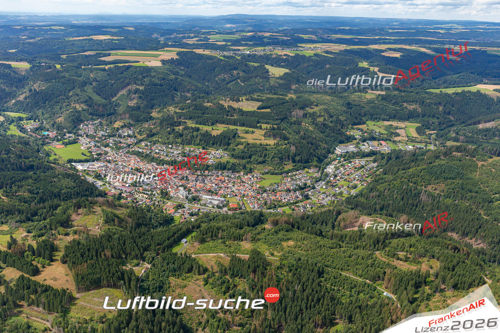 Das Luftbild der Stadt Steinwiesen wurde 2021 vom Flugzeug heraus erstellt (keine Drohne) Aufnahmehöhe ca.450 Meter- hohe Bildauflösung und Druck-Qualität garantiert!