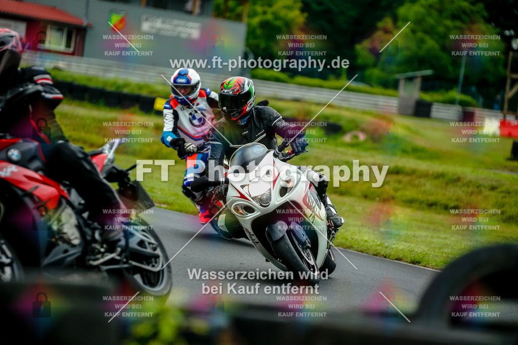 VBK-3791 | Hier findet Ihr Bilder von Touristenfahrten auf der Nürburgring Nordschleife oder von anderen Veranstaltungen die ich besucht habe. Viel Spass beim Durch Schauen 