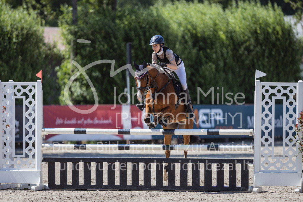 230610_Mühlen_Stil-L-168 | Deine schönsten Turniermomente als professionelle Fotos! Entdecke hochwertige Pferdesport-Fotografie im Online-Shop. Jetzt Fotos finden & bestellen!