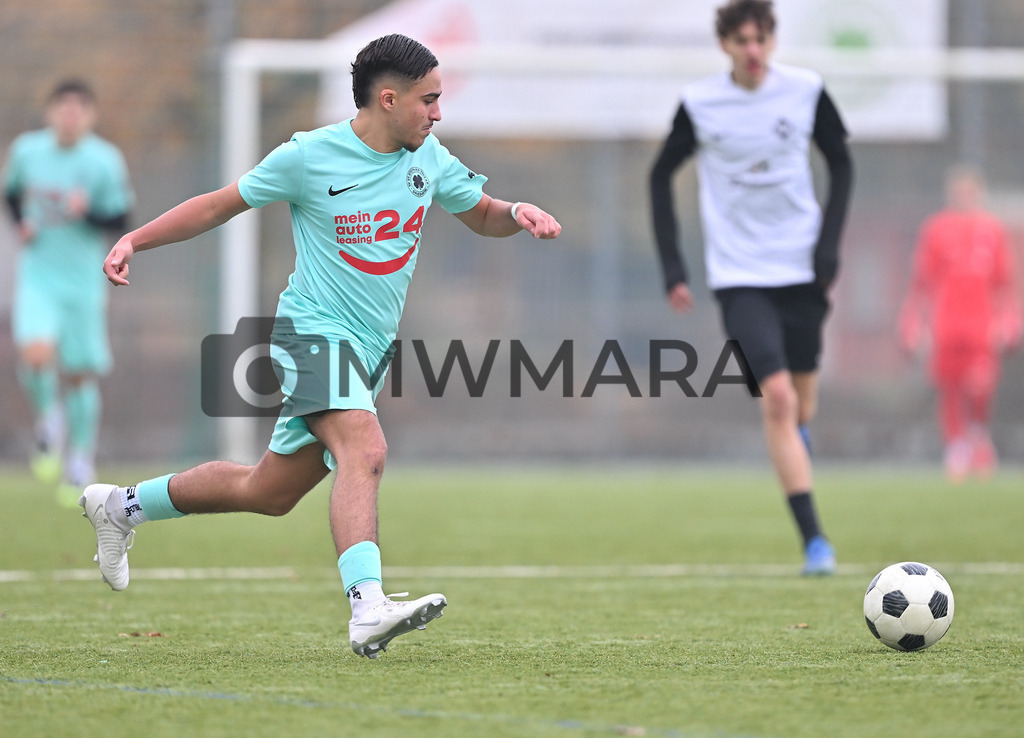 Fussball I Herren I Saison 2025-2026 I Bundesliga I 6. Spieltag I Eintracht Frankfurt - FC Bayern München  | MWMARA - Realisiert mit Pictrs.com