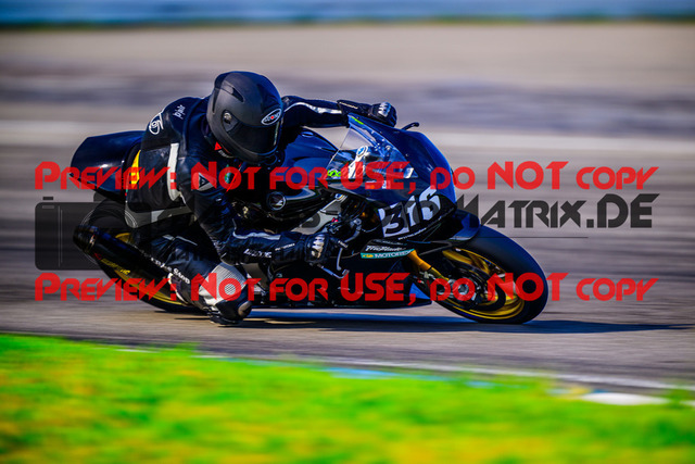 MaZZes_FotoMatrix_240520_6021986_2511 | WEISS