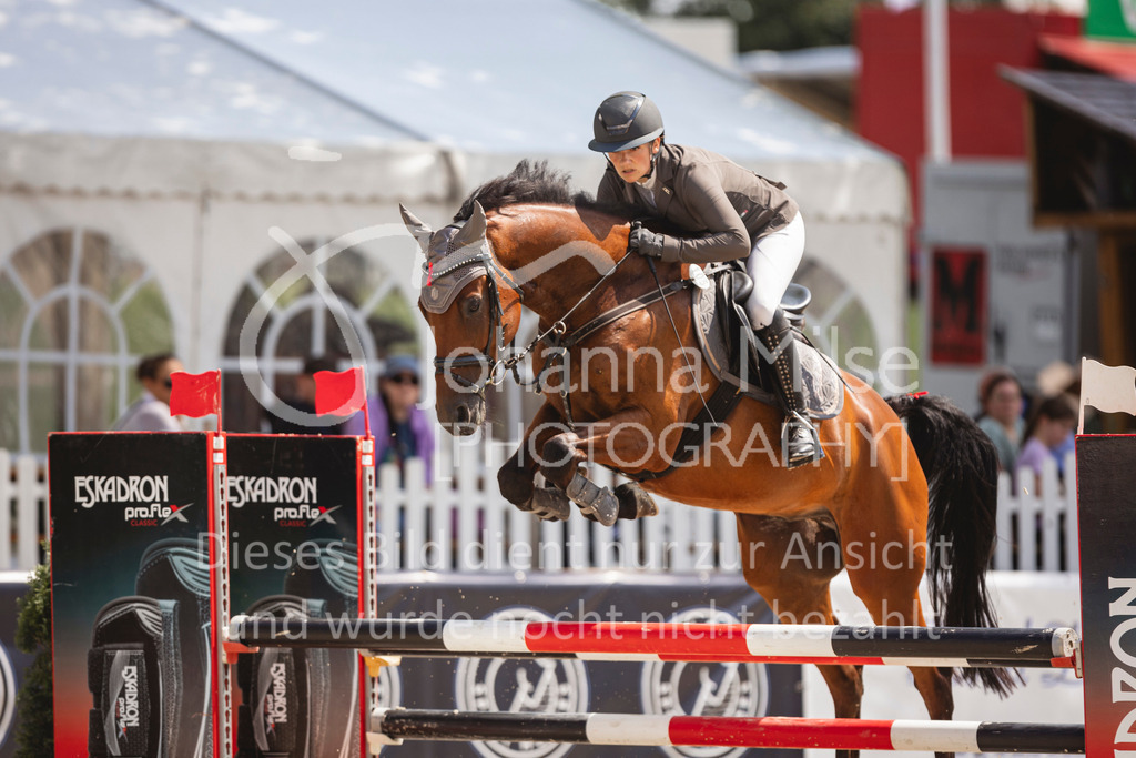 240711_BHO_L-Stil-1-419 | Deine schönsten Turniermomente als professionelle Fotos! Entdecke hochwertige Pferdesport-Fotografie im Online-Shop. Jetzt Fotos finden & bestellen!