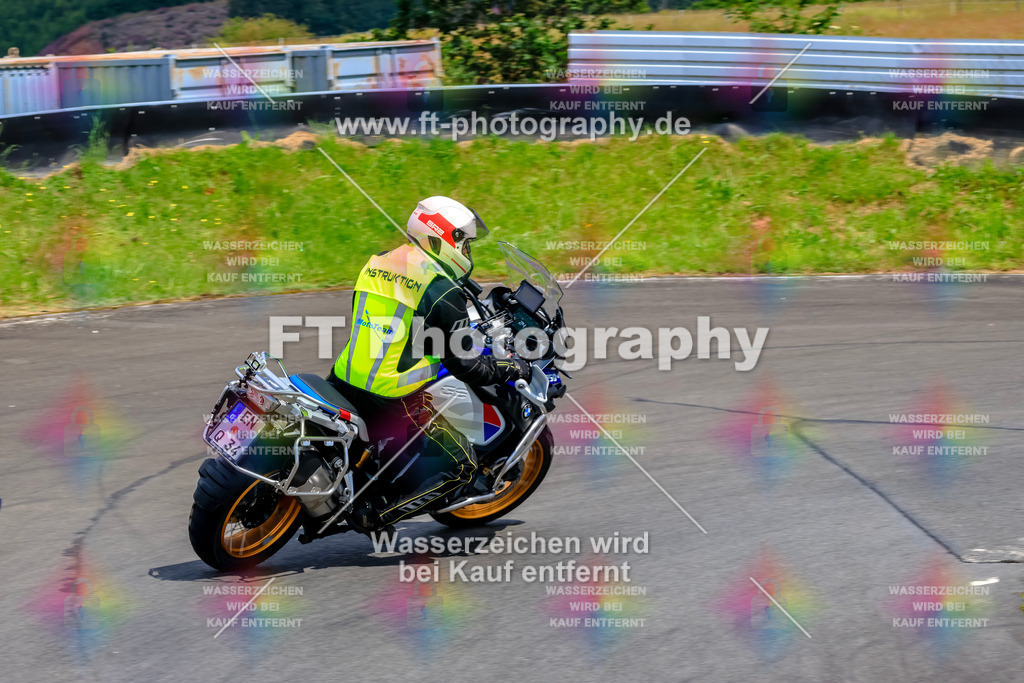 _TCM3376 | Hier findet Ihr Bilder von Touristenfahrten auf der Nürburgring Nordschleife oder von anderen Veranstaltungen die ich besucht habe. Viel Spass beim Durch Schauen 