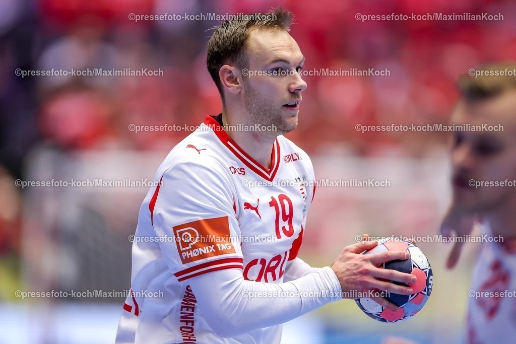 EHF22012603149 | 22.01.2026, Handball, Men's EHF EURO 2026, Frankreich - Dänemark, Jyske Bank Boxen in Herning, Dänemark, Main Round:  Mathias Gidsel (Denmark #19)