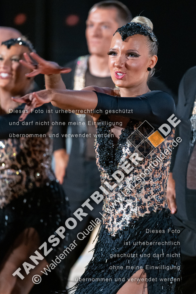 20250503-10134 | Hier finden Sie Tanz Bilder vom Latein und Standard Formationen tanzen. Sportbilder vom Tanzsport. Schöne Fotos und von Weltmeisterschaft, Europameisterschaft, Bundesliga, Regionalliga, Oberliga und Landesliga sowie von GOC Stuttgart, DanceComp, WM Bremen