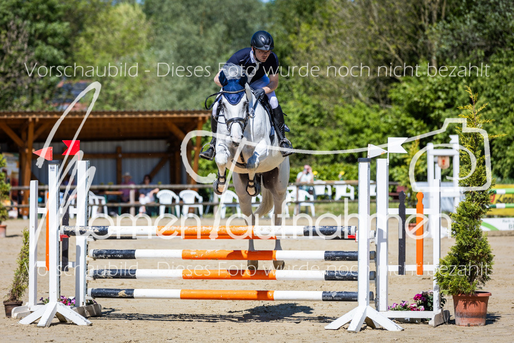 Donop24-ASprmstA-029 | MomenTaufnahmen Pferdesportfotos