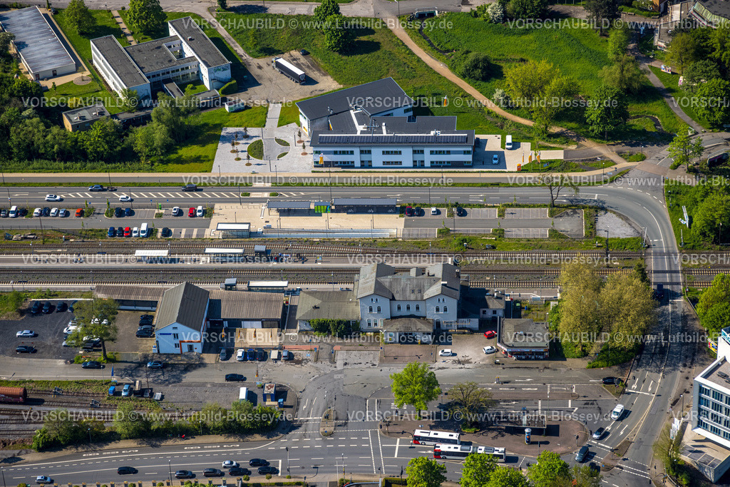 Arnsberg230500295 | Luftbild, Bahnhof Neheim-Hüsten, Erweiterungsbau Berufskolleg, Hüsten, Arnsberg, Sauerland, Nordrhein-Westfalen, Deutschland