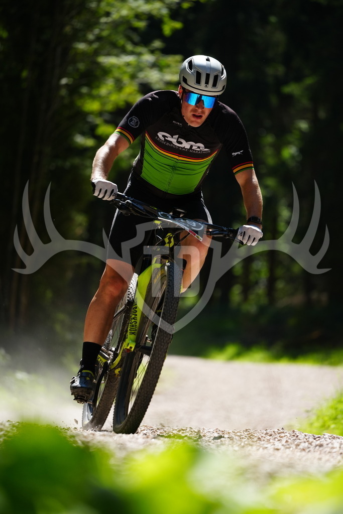 FC102337 | Fotogalerie der Treibjagd im Dunkelwald - Dein MTB Etappenrennen im Erzgebirge - Realisiert mit Pictrs.com