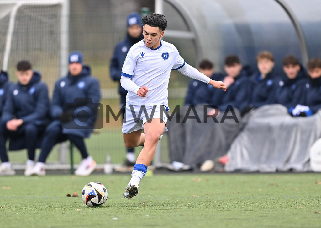 Fussball I Herren I Saison 2025-2026 I Bundesliga I 6. Spieltag I Eintracht Frankfurt - FC Bayern München  | MWMARA - Realisiert mit Pictrs.com