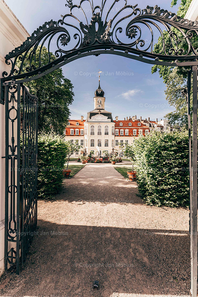 Gohliser Schlösschen | Das Gohliser Schlösschen ist ein barockes Kleinod in Leipzig – bekannt für seine historische Architektur, romantische Gartenanlage und kulturelle Veranstaltungen. - Realisiert mit Pictrs.com