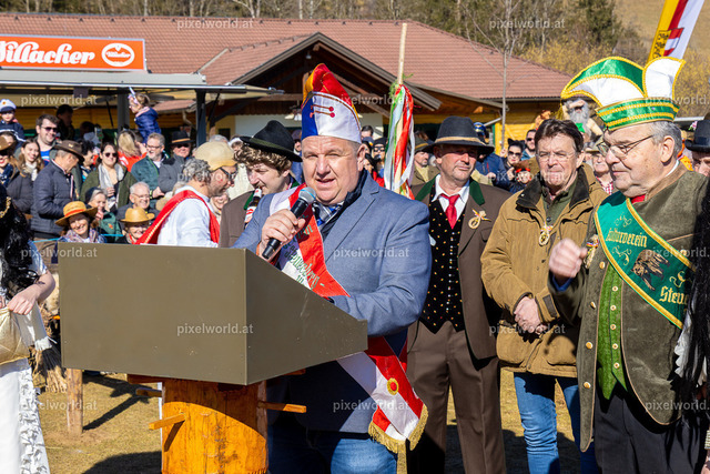 Bärentreiben in Steuerberg | Bildershop von pixelworld.at - Realisiert mit Pictrs.com