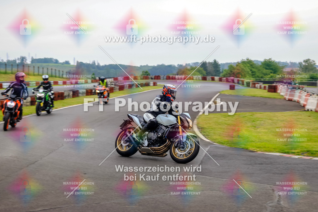 OBK-5382 | Hier findet Ihr Bilder von Touristenfahrten auf der Nürburgring Nordschleife oder von anderen Veranstaltungen die ich besucht habe. Viel Spass beim Durch Schauen 