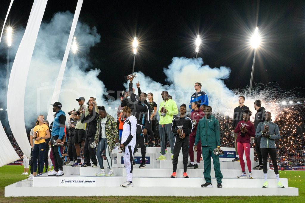 Leichtathletik: Weltklasse Zürich | 08.09.2022, Zürich, Letzigrund, Leichtathletik: Weltklasse Zürich, alle Sieger und Siegerinnen auf dem Podest. - Realisiert mit Pictrs.com