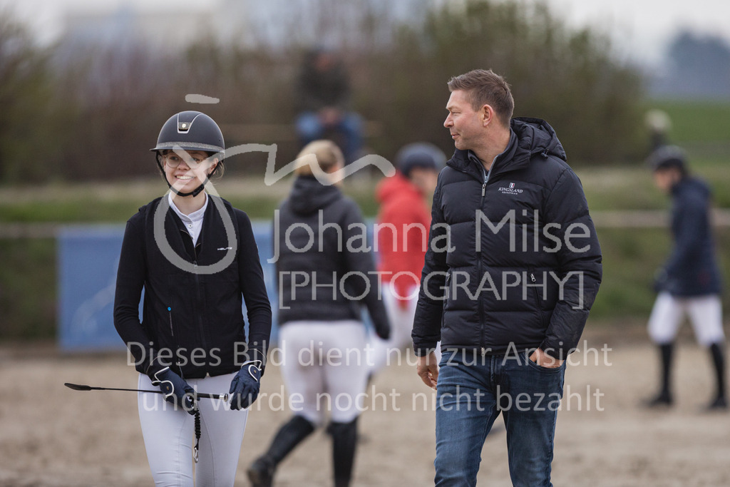 230408_Frühlingsfest_Stil-M-900 | Deine schönsten Turniermomente als professionelle Fotos! Entdecke hochwertige Pferdesport-Fotografie im Online-Shop. Jetzt Fotos finden & bestellen!