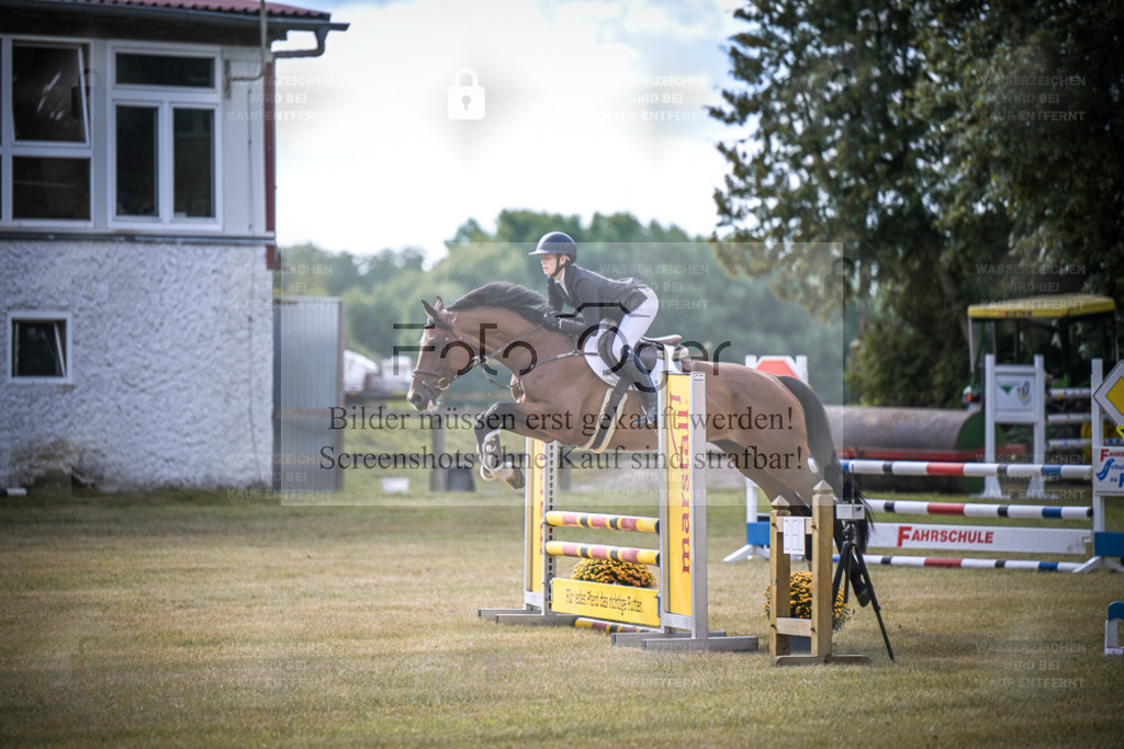 DOS_0601 | Entdecke hochwertige Reitturnierfotos von Foto Oger. Professionell, emotional und authentisch – jetzt Lieblingsmomente im Shop bestellen. - Realisiert mit Pictrs.com