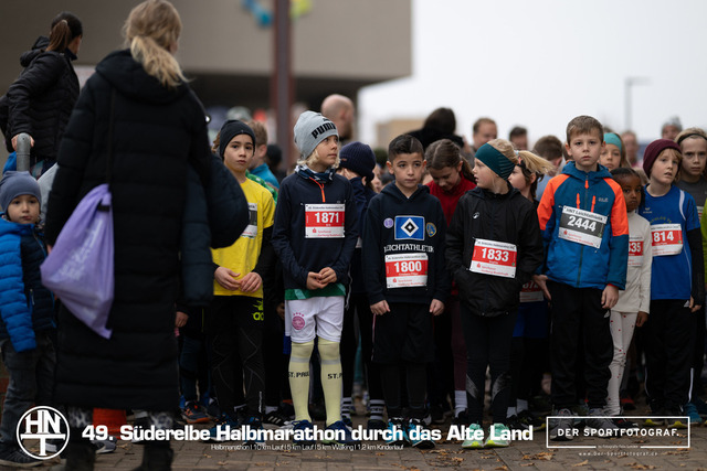 Süderelbe Halbmarathon 2025 I 09.11.2025 I Fotograf_DerSportfotograf.I 00096 | Der Sportfotograf. - Realisiert mit Pictrs.com