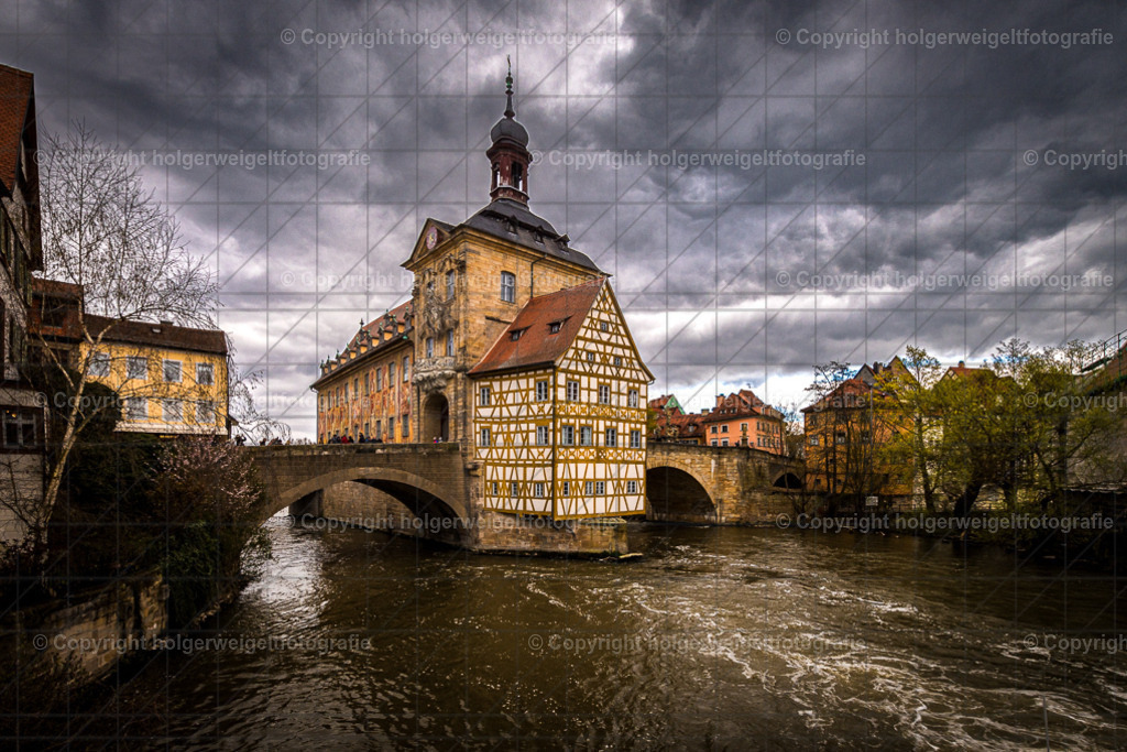 Alte Rathaus | Kaufen sie online außergewöhnliche Fotografien auf Leinwand Acrylglas Fotoprint Aludibond von holgerweigeltfotografie - Realisiert mit Pictrs.com