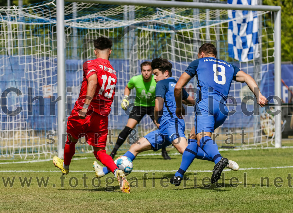 2023-07-08_022_FC_Langengeisling_gegen_TSV_Buchbach | Erding, Deutschland, 08.07.2023:
Fußball, Bezirksliga Oberbayern Ost 2023 / 2024, Testspiel, FC Langengeisling gegen TSV Buchbach, Endergebnis: 0:6

+b15+, Maximilian Maier (FC Langengeisling, #10), Andreas Buchberger (FC Langengeisling, #8)

Foto: Christian Riedel / fotografie-riedel.net