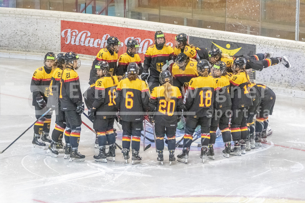Dameneishockey | Dameneishockey, U18 Turnier am 31.08.2024 in Spittal (Eis-Sport-Arena - Sportzentrum Spittal), Austria, (Photo by Ernst Krawagner sport-fan.at) - Realisiert mit Pictrs.com