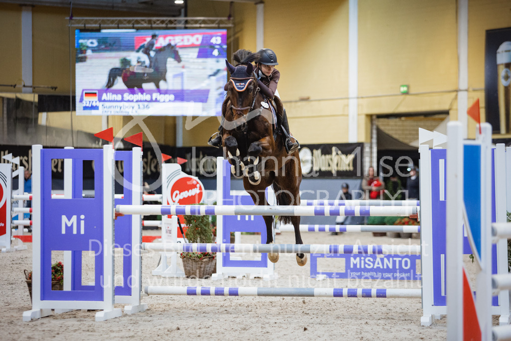 221112_Warstein_L-Spr-223 | Deine schönsten Turniermomente als professionelle Fotos! Entdecke hochwertige Pferdesport-Fotografie im Online-Shop. Jetzt Fotos finden & bestellen!