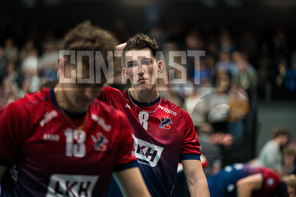 Volleyball I Herren I Saison 2025/2026 I Volleyball Bundesliga I 4. Spieltag I SVG Lüneburg - Energiequelle Netzhoppers KW | Cole Matthew Young (8, SVG Lüneburg) - Realisiert mit Pictrs.com