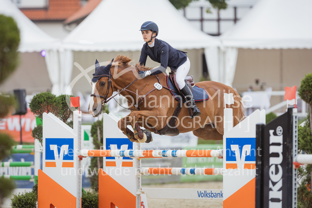 220731_BHO_BT_M1-Spr-135 | Deine schönsten Turniermomente als professionelle Fotos! Entdecke hochwertige Pferdesport-Fotografie im Online-Shop. Jetzt Fotos finden & bestellen!