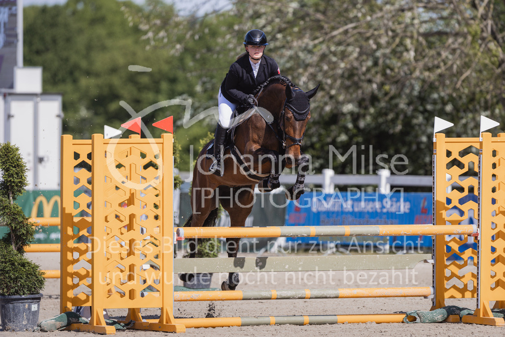 230519_MayDays_Stil-A2-U25-137 | Deine schönsten Turniermomente als professionelle Fotos! Entdecke hochwertige Pferdesport-Fotografie im Online-Shop. Jetzt Fotos finden & bestellen!